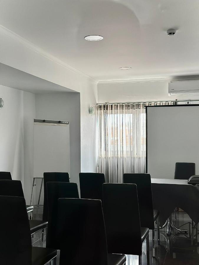 Be One Hotel Caldas Da Rainha - By Mhmb Hospitality Εξωτερικό φωτογραφία