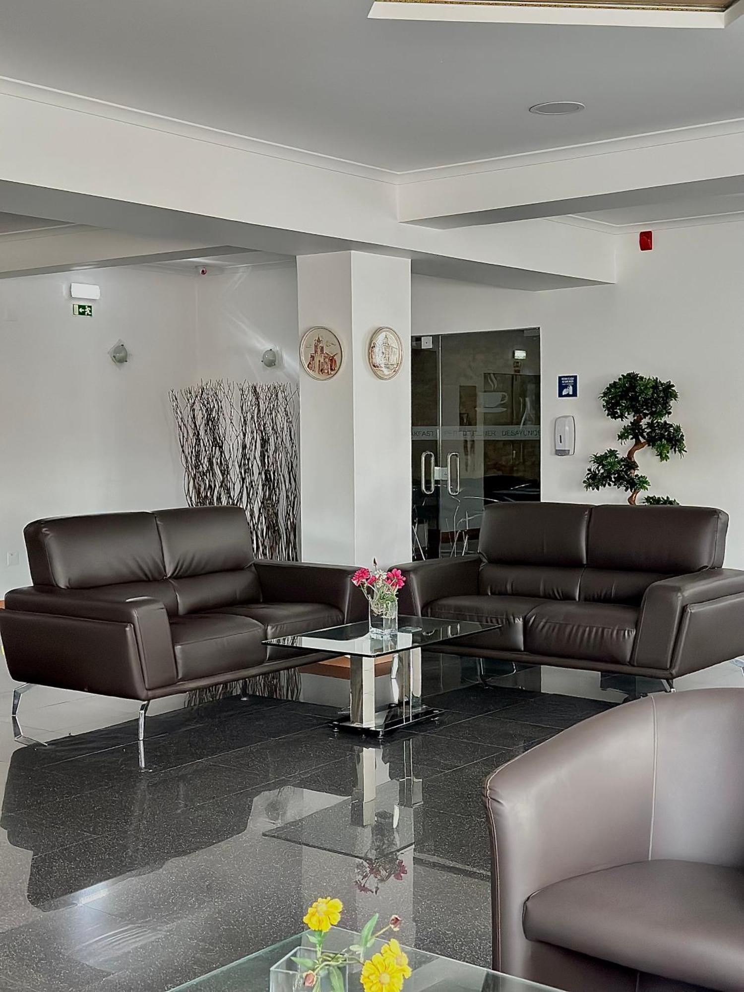 Be One Hotel Caldas Da Rainha - By Mhmb Hospitality Εξωτερικό φωτογραφία